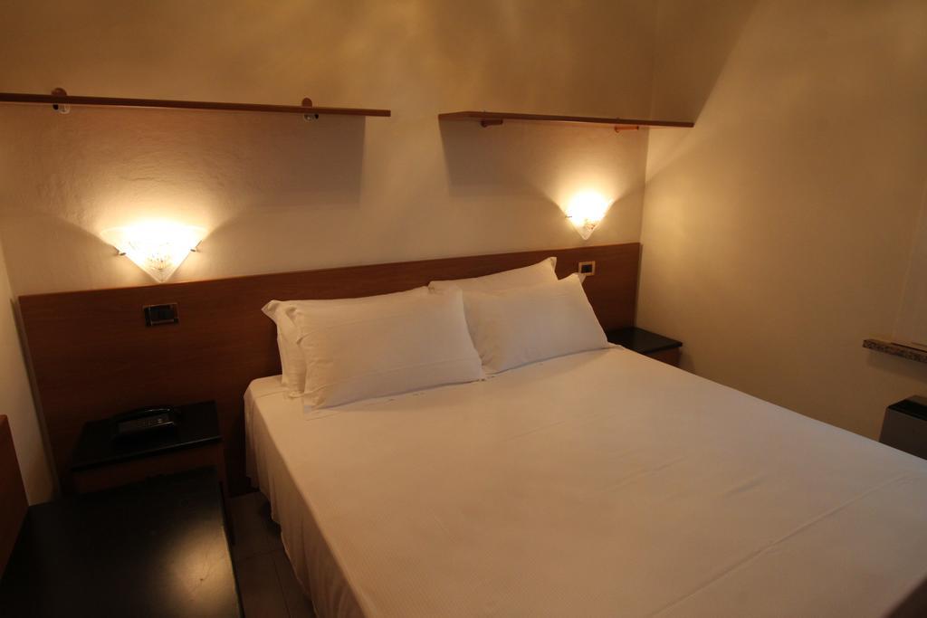 Street Hotel โคมัคคิโอ ห้อง รูปภาพ
